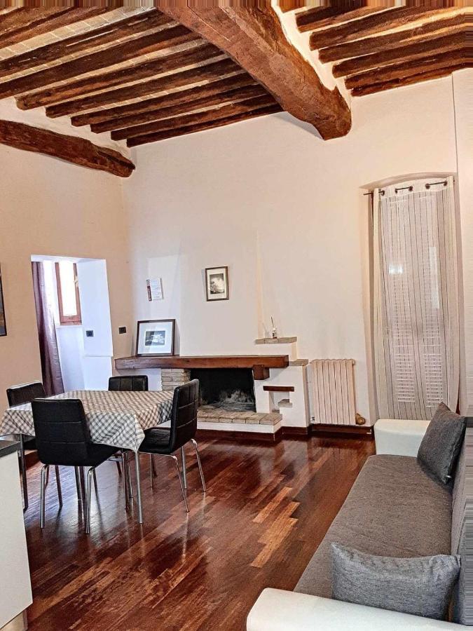 Ospitaci Appartamenti San Salvatore Foligno Eksteriør billede